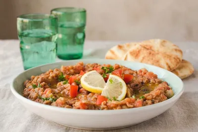 طريقة تحضير الفول المدمس وأبرز خصائصه الغذائية